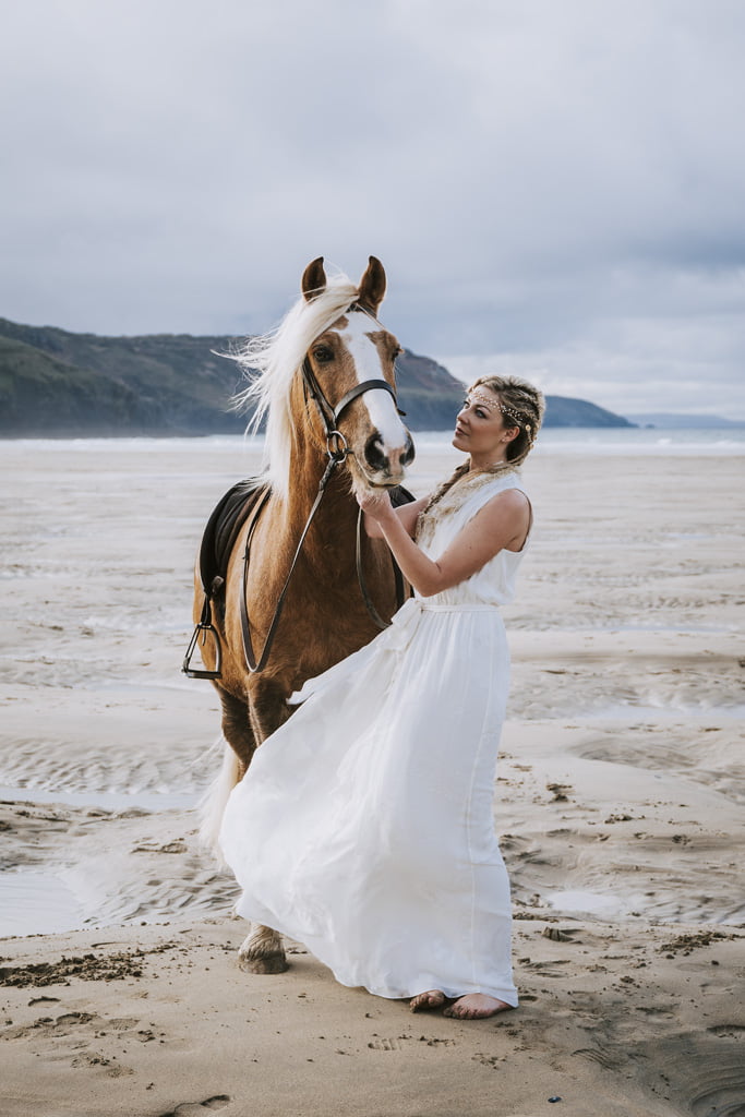 Nordic Beach Wedding Shoot in Cornwall - Photography by Arianna Fenton