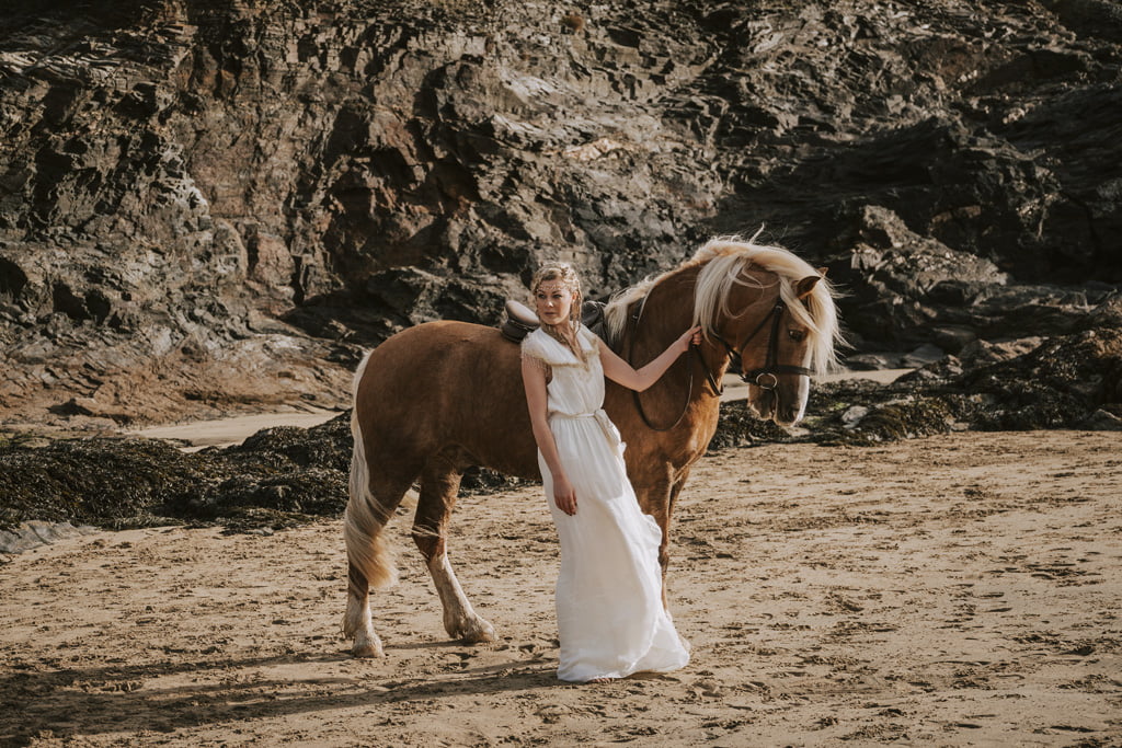 Nordic Beach Wedding Shoot in Cornwall - Photography by Arianna Fenton