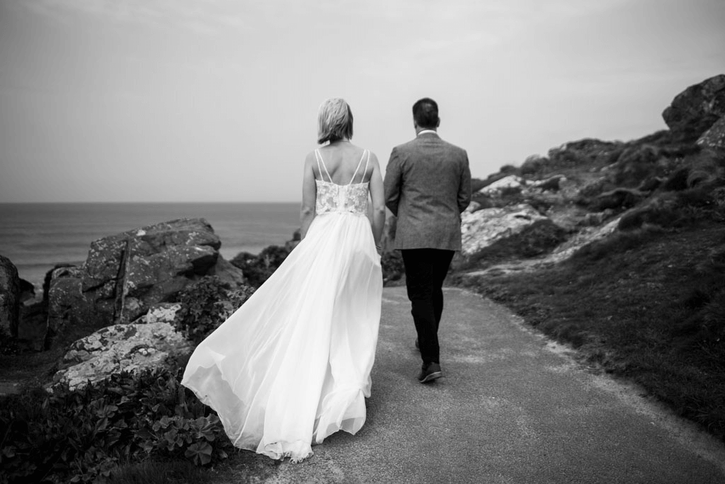Jenni and Pete's elopement, St Ives, Cornwall Photography by Arianna Fenton