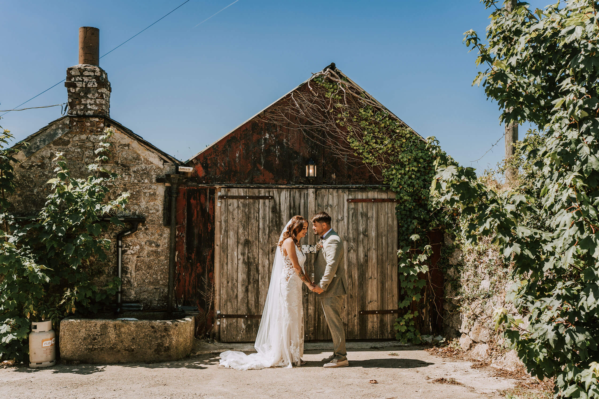 Arianna Fenton Avalen Farm Cornwall Wedding Photography 21